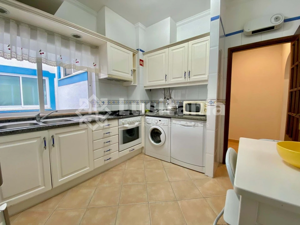 Apartamento T2 para Venda em Quarteira Foto 10