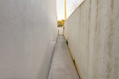 Moradia T4 para Venda em Olhão