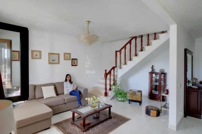 Moradia T4 para Venda em Olhão