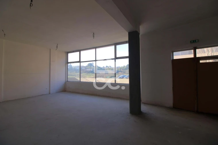 Negócio para Venda em Santa Maria Maior Foto 9