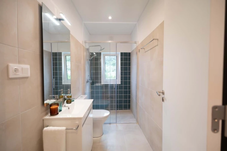 Moradia T4 para Venda em Rosto do Cão (Livramento) Foto 5