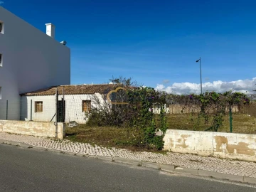 Terreno para Venda em Albufeira e Olhos de Água