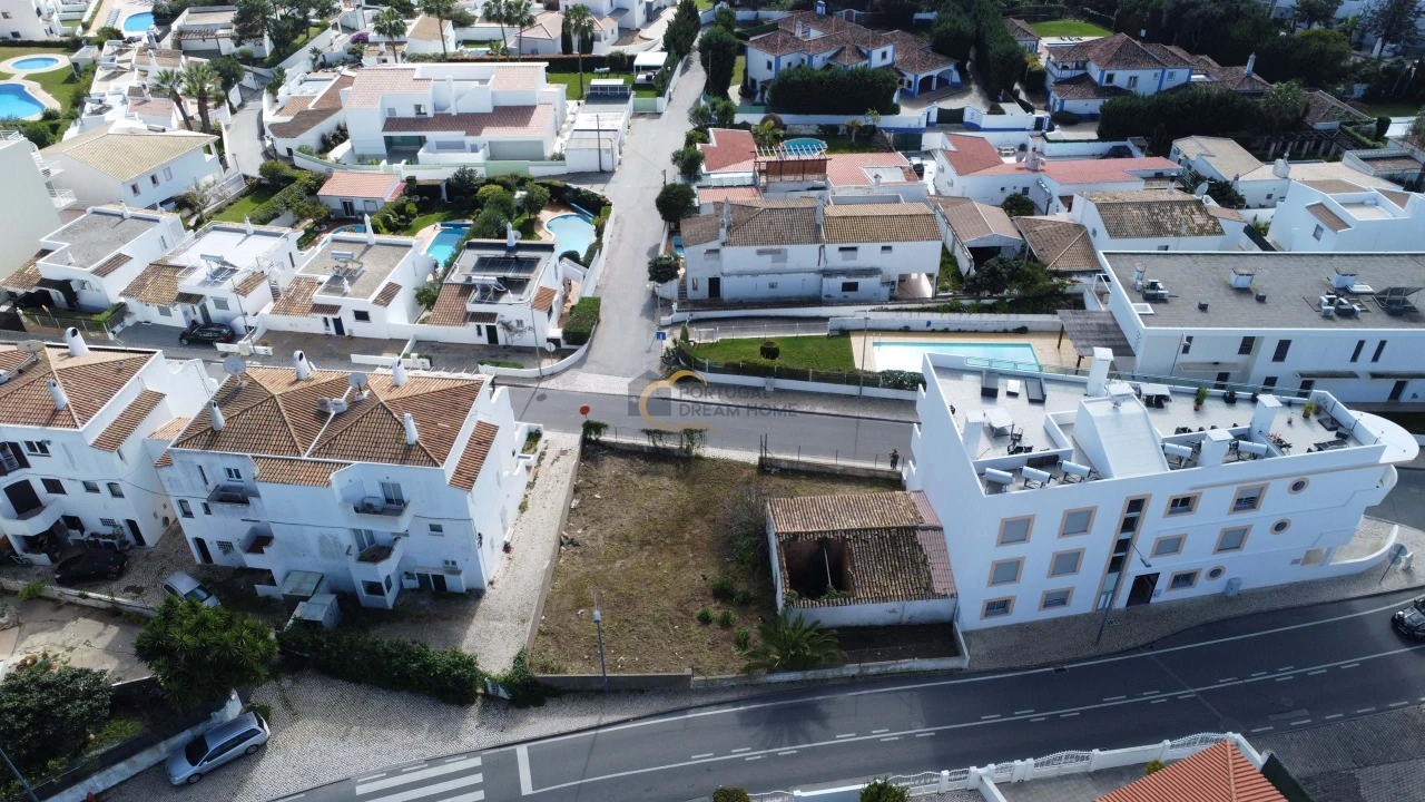 Terreno para Venda em Albufeira e Olhos de Água Foto 18