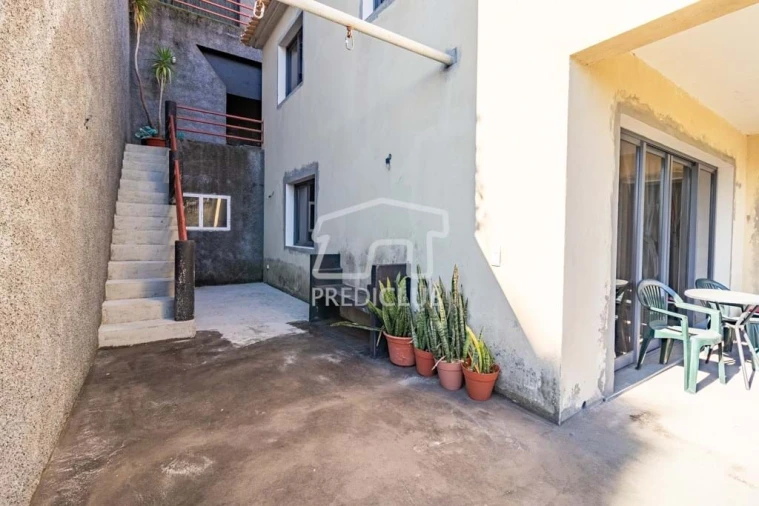 Moradia T3 para Venda em Camara de Lobos Foto 19