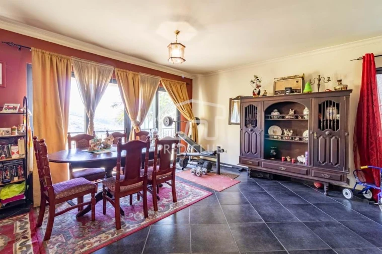 Moradia T3 para Venda em Camara de Lobos Foto 7