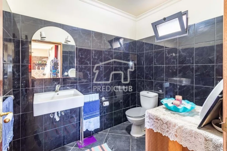 Moradia T3 para Venda em Camara de Lobos Foto 13