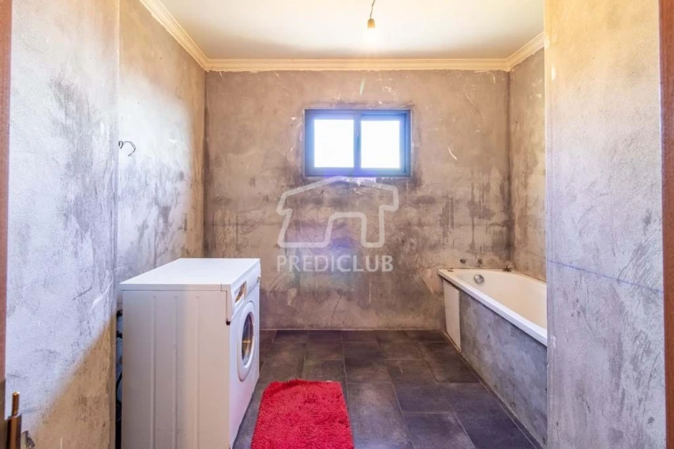 Moradia T3 para Venda em Camara de Lobos Foto 16