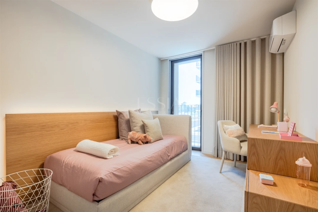 Apartamento T4 para Venda em Santa Marinha e São Pedro da Afurada Foto 15