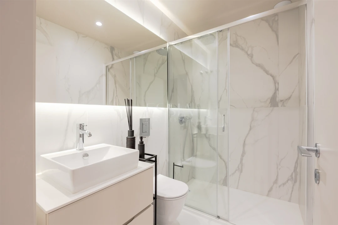 Apartamento T4 para Venda em Santa Marinha e São Pedro da Afurada Foto 25