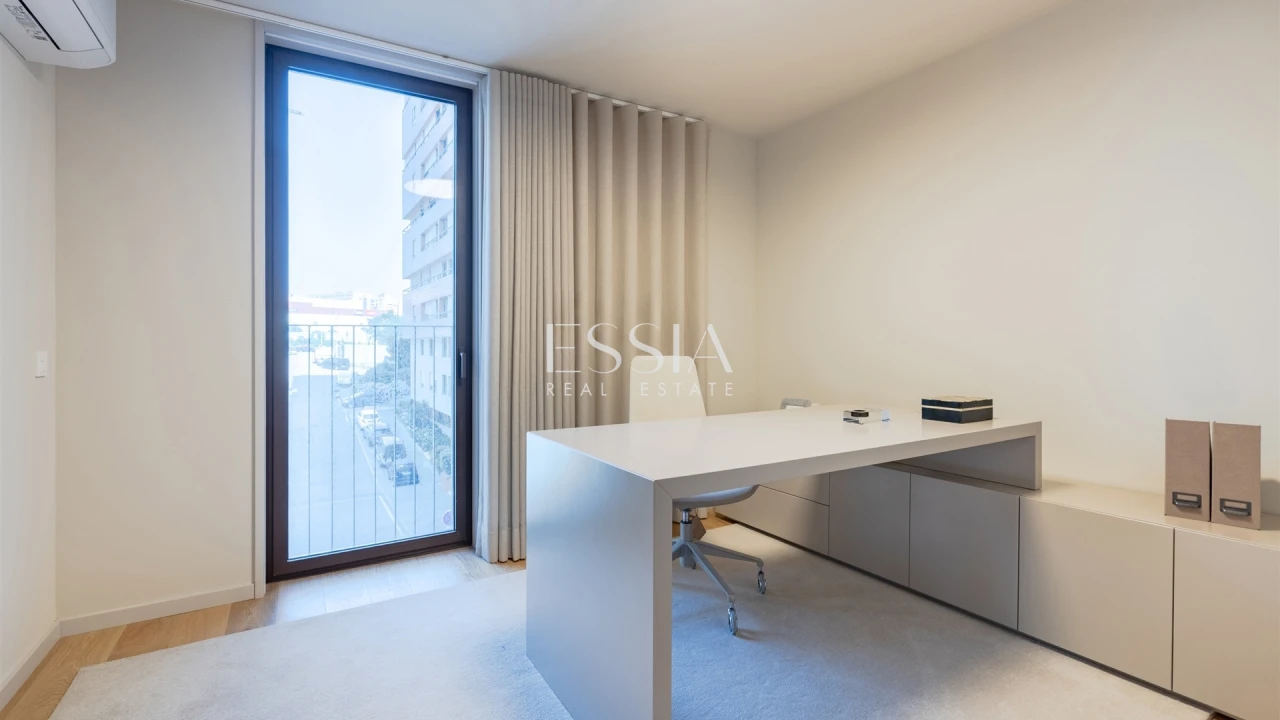 Apartamento T4 para Venda em Santa Marinha e São Pedro da Afurada Foto 10