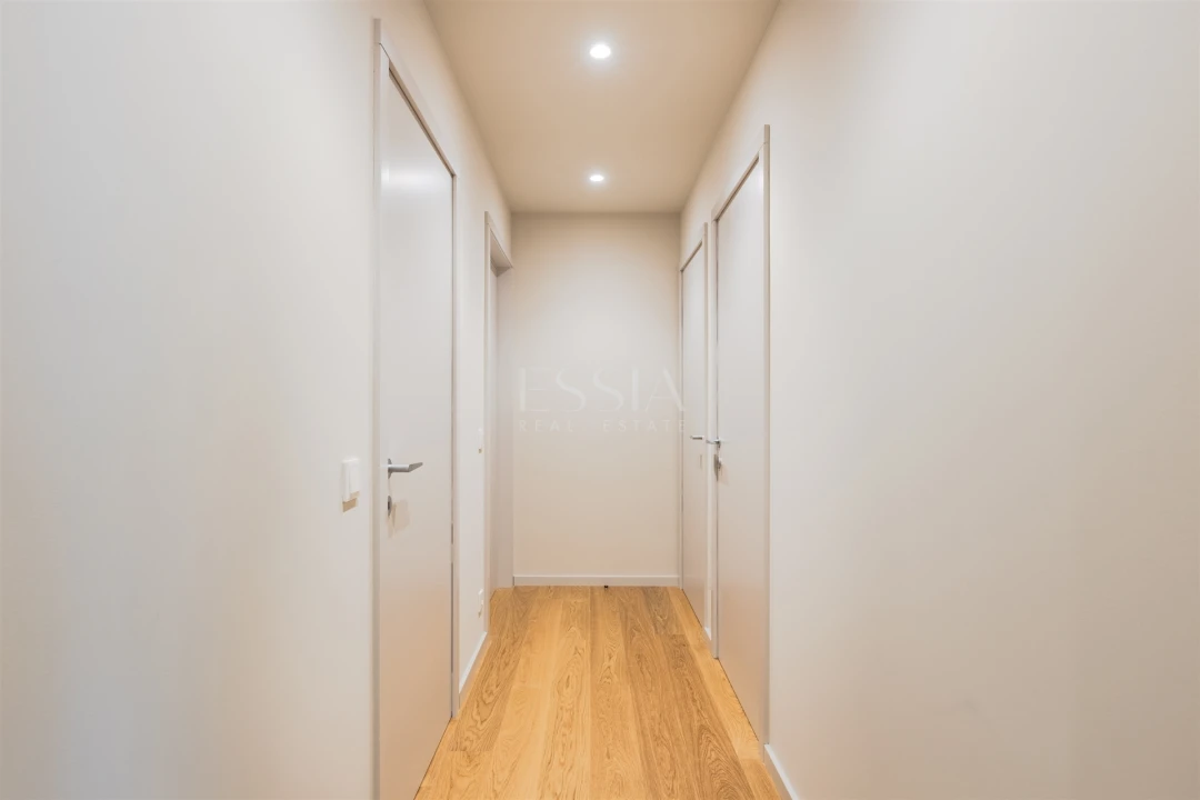Apartamento T4 para Venda em Santa Marinha e São Pedro da Afurada Foto 13