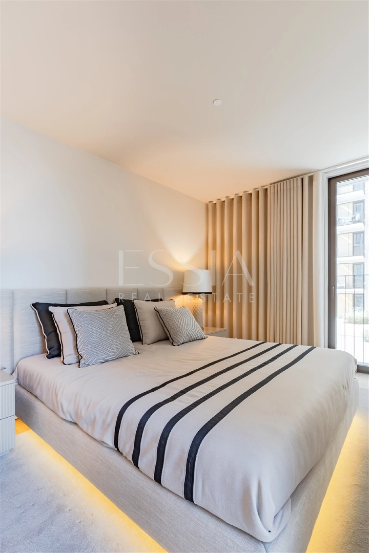 Apartamento T4 para Venda em Santa Marinha e São Pedro da Afurada Foto 15