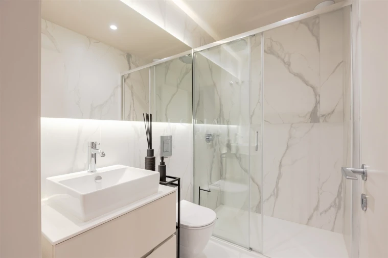 Apartamento T4 para Venda em Santa Marinha e São Pedro da Afurada Foto 21