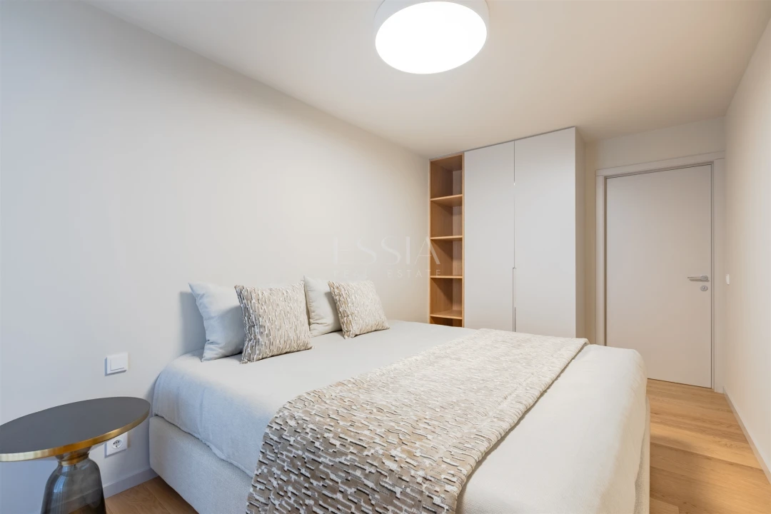Apartamento T4 para Venda em Santa Marinha e São Pedro da Afurada Foto 18