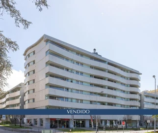 Apartamento T3 para Venda em Lordelo do Ouro e Massarelos