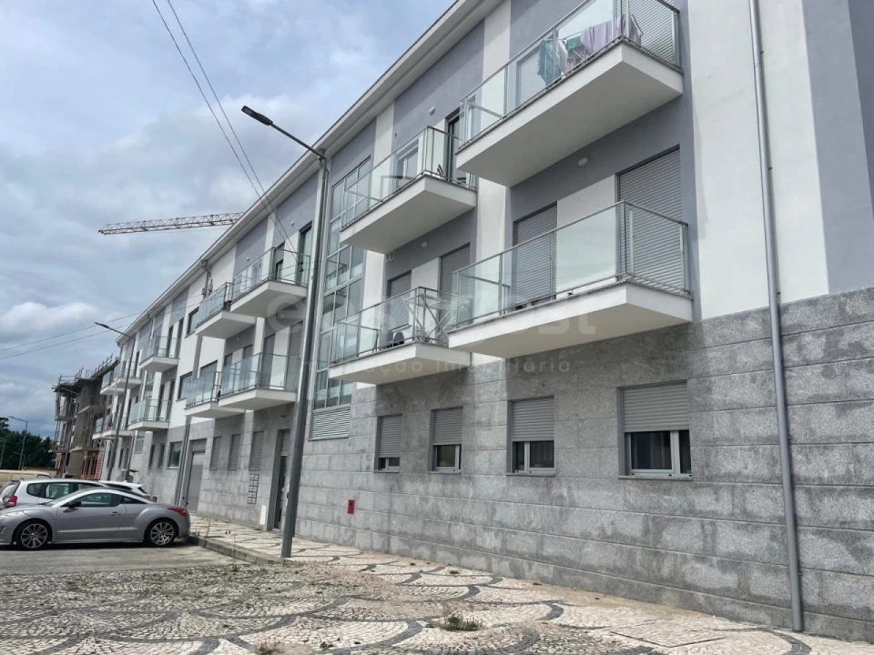 Apartamento T3 para Venda em Currelos, Papízios e Sobral Foto 2