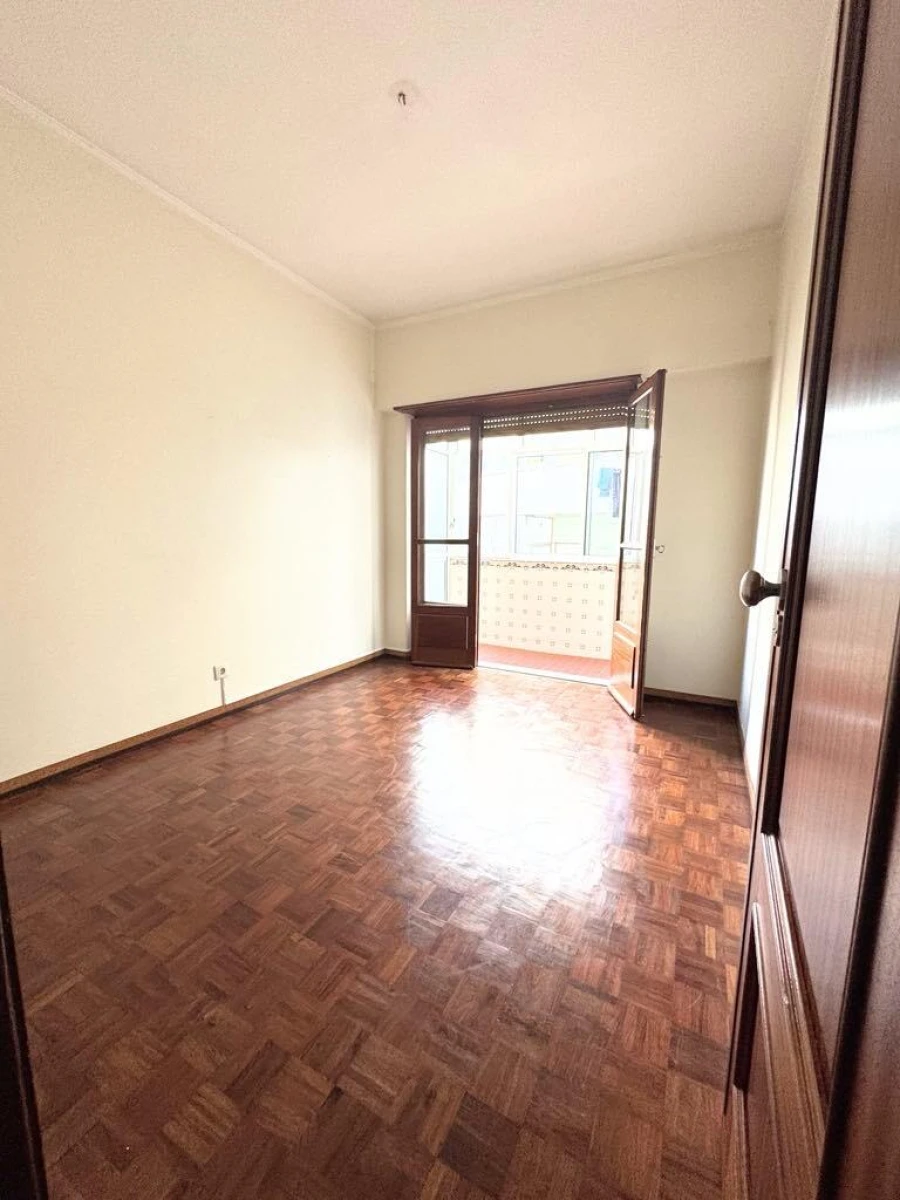 Apartamento T3 para Venda em São João Baptista e Santa Maria dos Olivais Foto 10