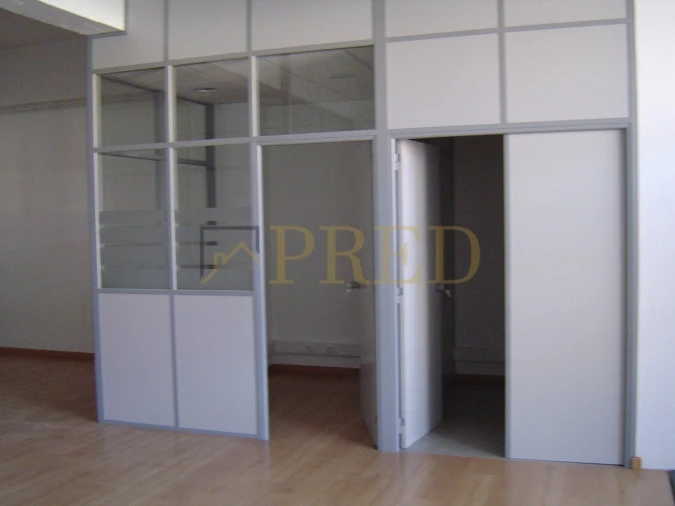 Armazém para Arrendamento em Paranhos Foto 4