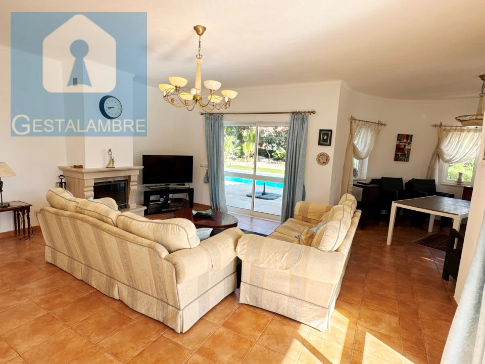 Moradia T5 para Venda em Albufeira e Olhos de Água Foto 18