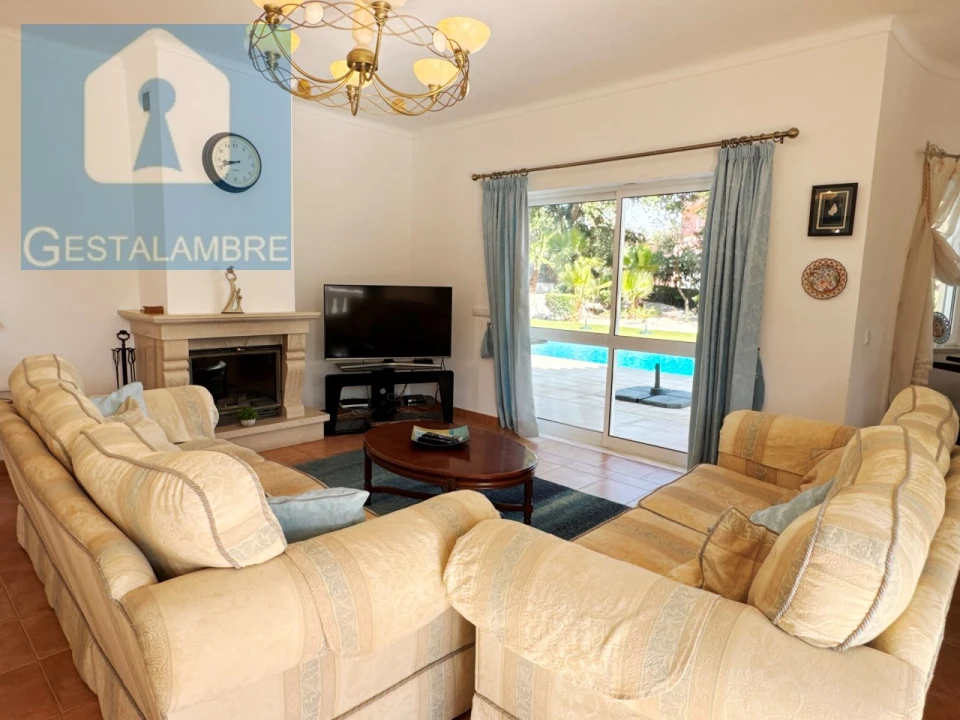 Moradia T5 para Venda em Albufeira e Olhos de Água Foto 21