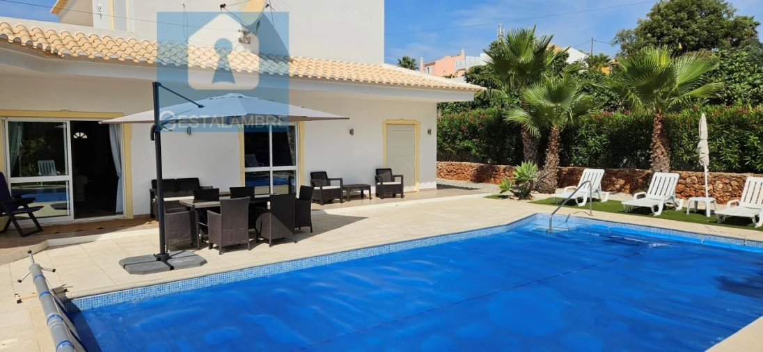 Moradia T5 para Venda em Albufeira e Olhos de Água Foto 11