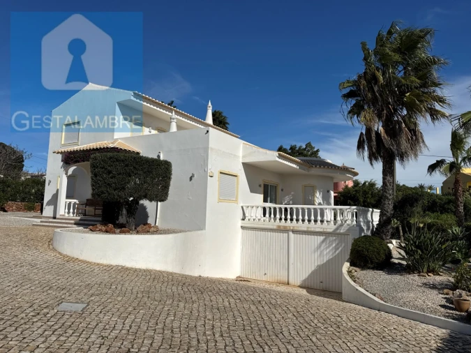 Moradia T5 para Venda em Albufeira e Olhos de Água Foto 13