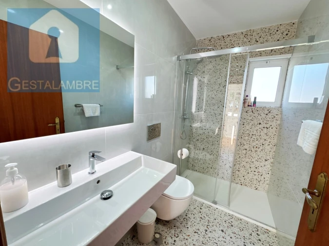 Moradia T5 para Venda em Albufeira e Olhos de Água Foto 41