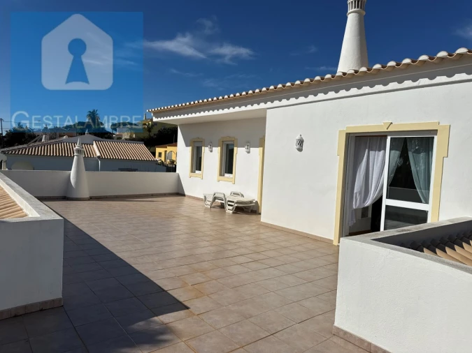 Moradia T5 para Venda em Albufeira e Olhos de Água Foto 50