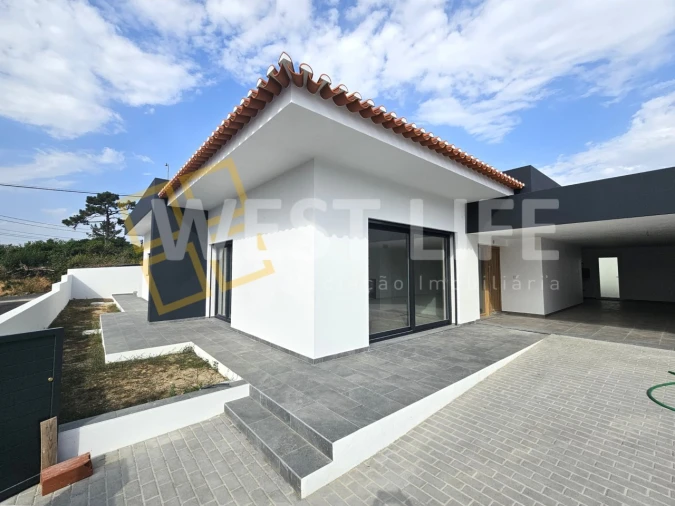 Moradia T4 para Venda em Santo Isidoro