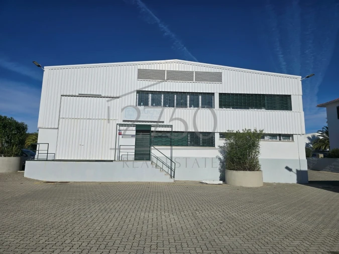 Armazém para Arrendamento em São Domingos de Rana Foto 2