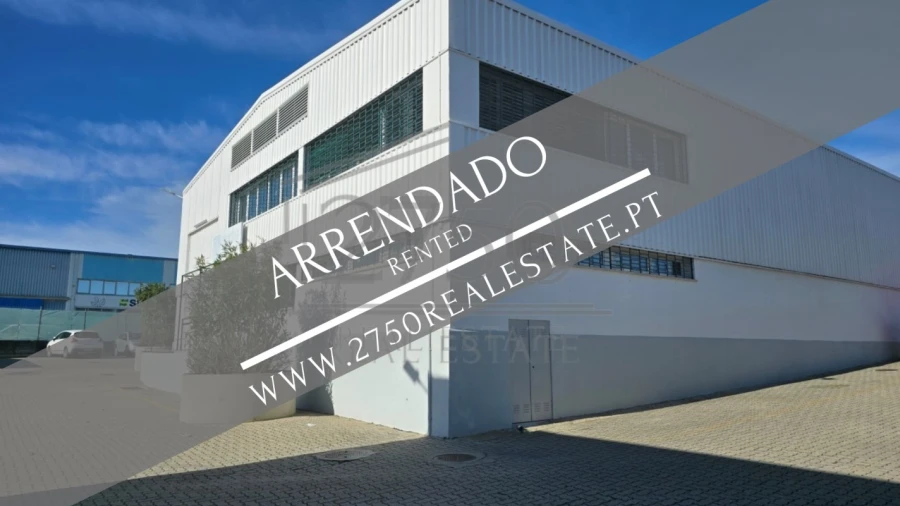 Armazém para Arrendamento em São Domingos de Rana