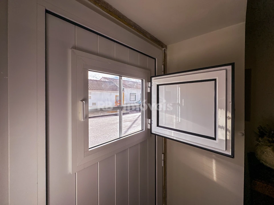 Moradia T3 para Venda em Azinhaga Foto 6