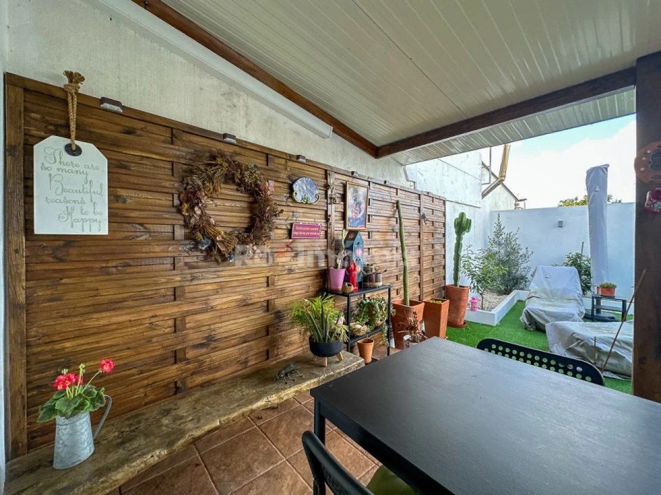 Moradia T3 para Venda em Azinhaga Foto 5