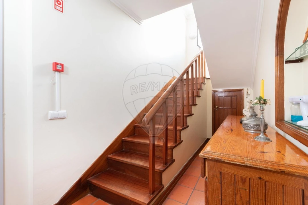 Moradia T8 para Venda em Vila Franca de Xira Foto 45