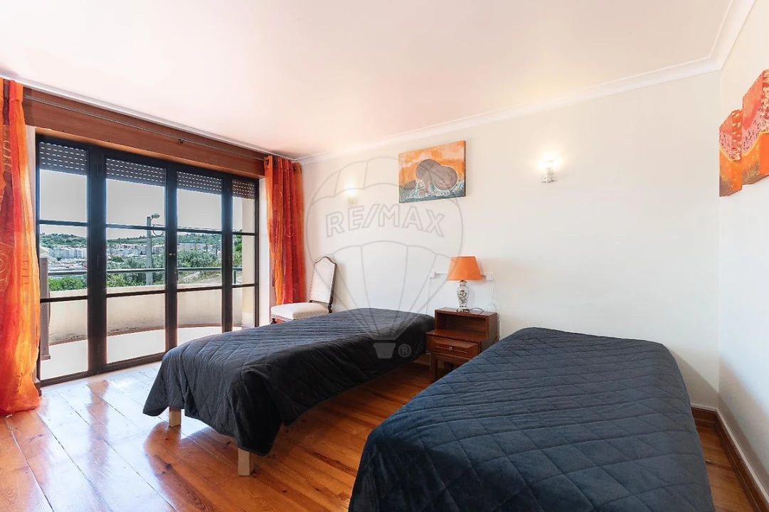 Moradia T8 para Venda em Vila Franca de Xira Foto 25