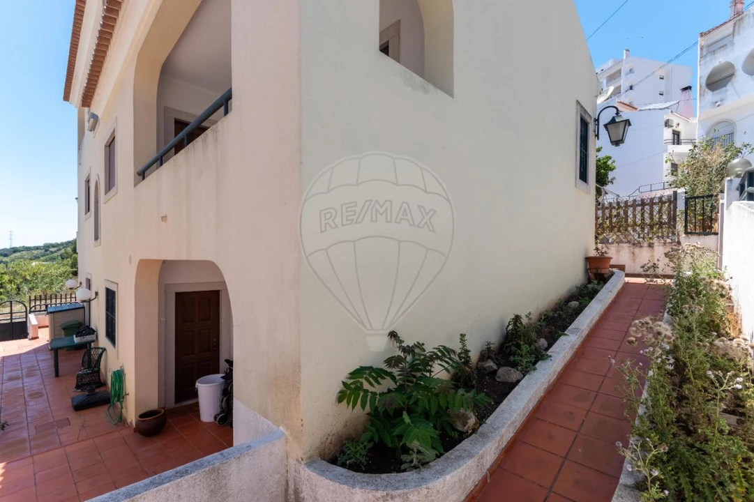 Moradia T8 para Venda em Vila Franca de Xira Foto 6