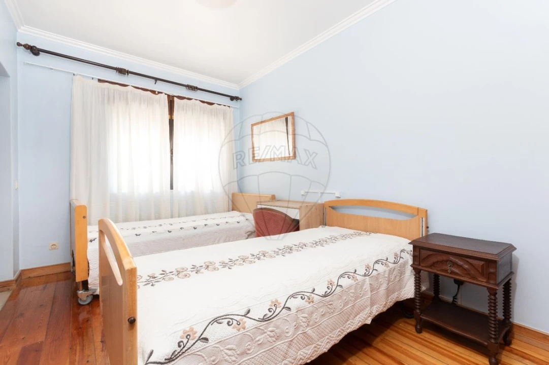 Moradia T8 para Venda em Vila Franca de Xira Foto 28