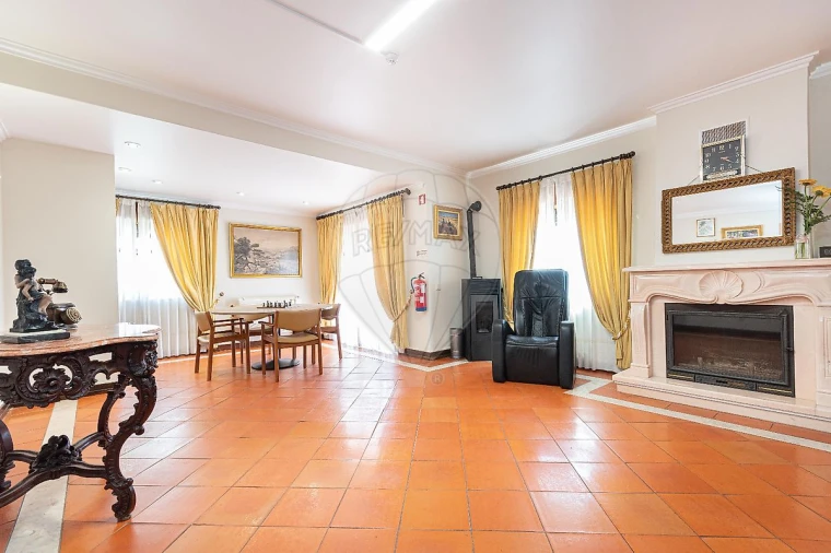 Moradia T8 para Venda em Vila Franca de Xira Foto 35