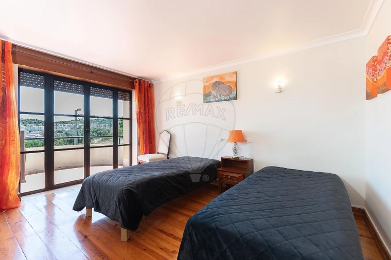 Moradia T8 para Venda em Vila Franca de Xira Foto 25