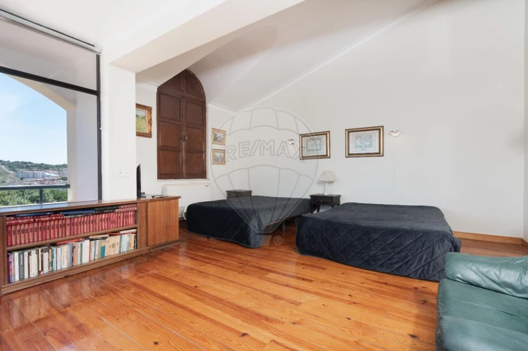 Moradia T8 para Venda em Vila Franca de Xira Foto 15