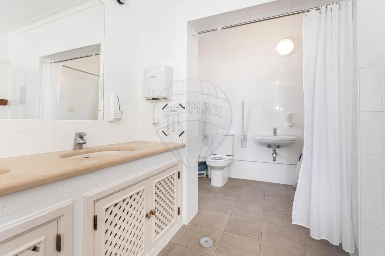 Moradia T8 para Venda em Vila Franca de Xira Foto 12