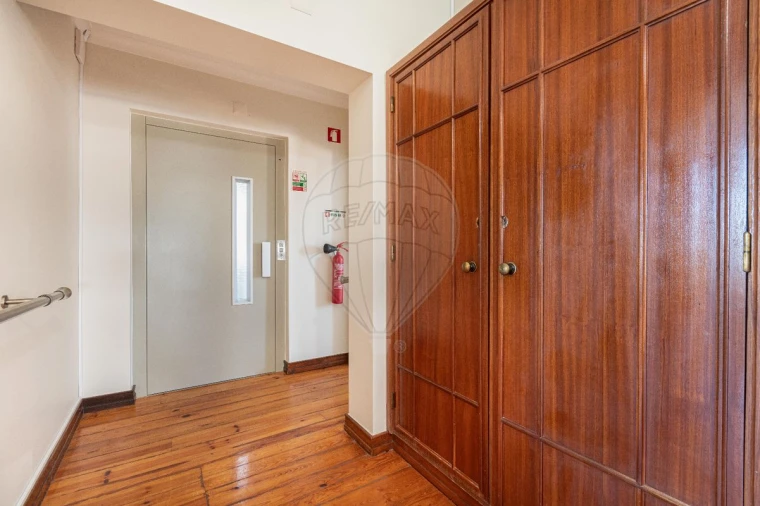 Moradia T8 para Venda em Vila Franca de Xira Foto 22