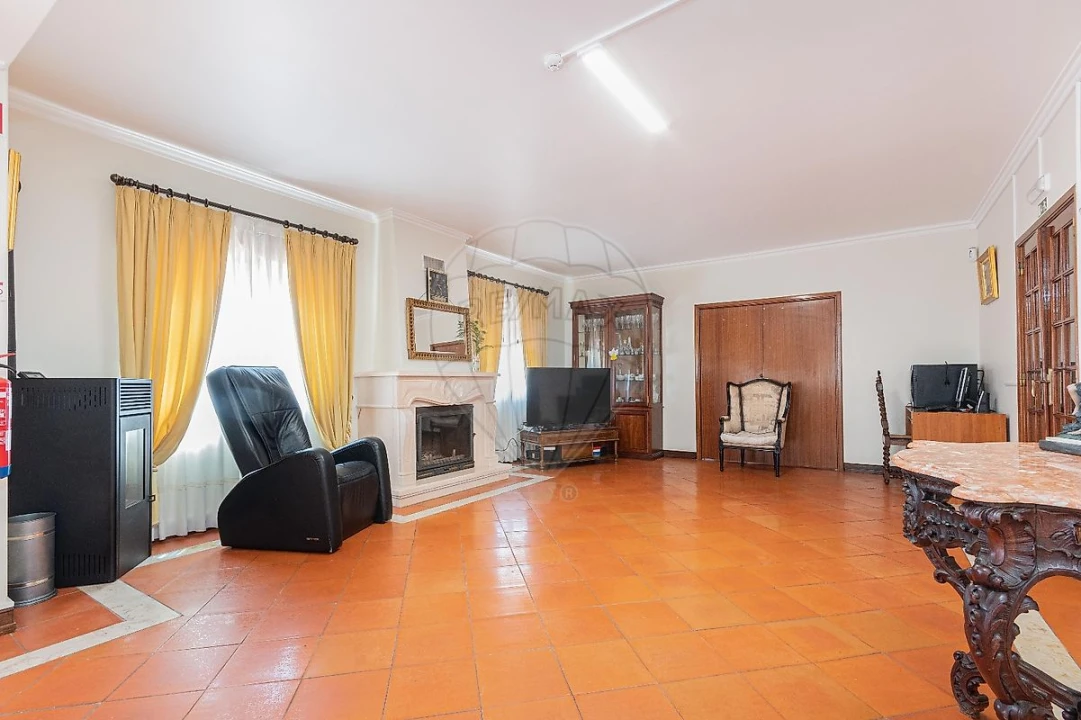 Moradia T8 para Venda em Vila Franca de Xira Foto 37
