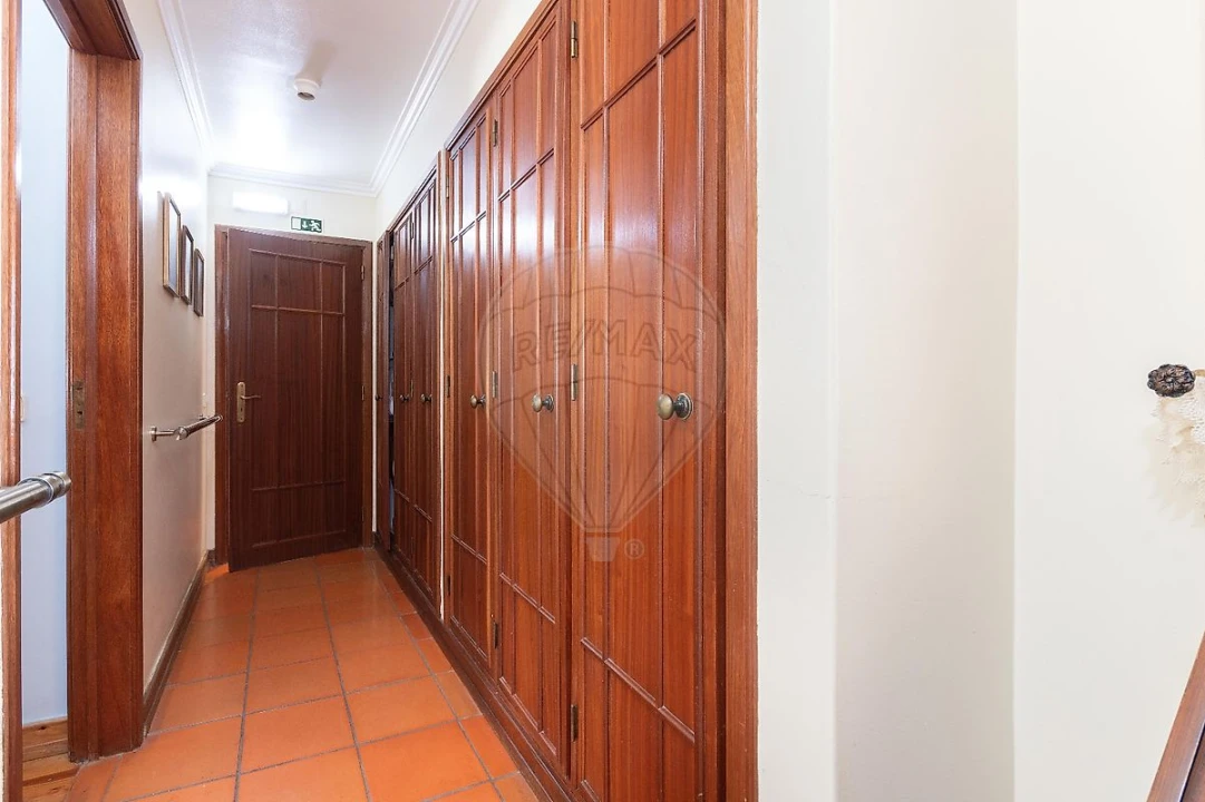 Moradia T8 para Venda em Vila Franca de Xira Foto 31