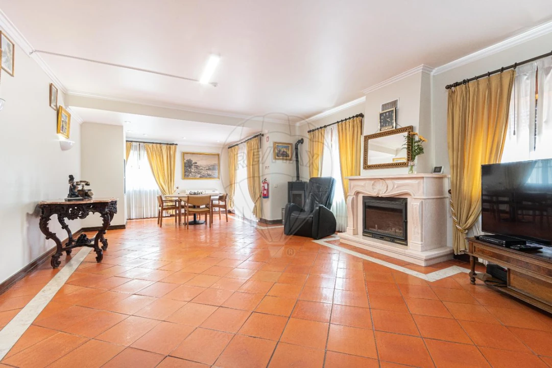 Moradia T8 para Venda em Vila Franca de Xira Foto 33