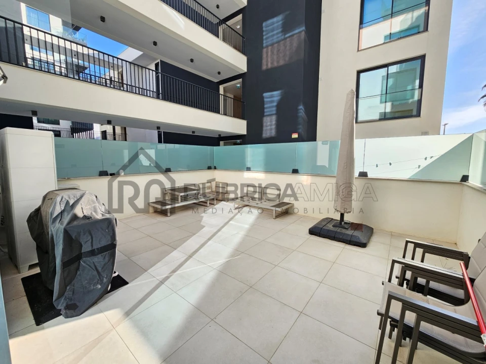 Apartamento T2 para Venda em Quarteira Foto 2
