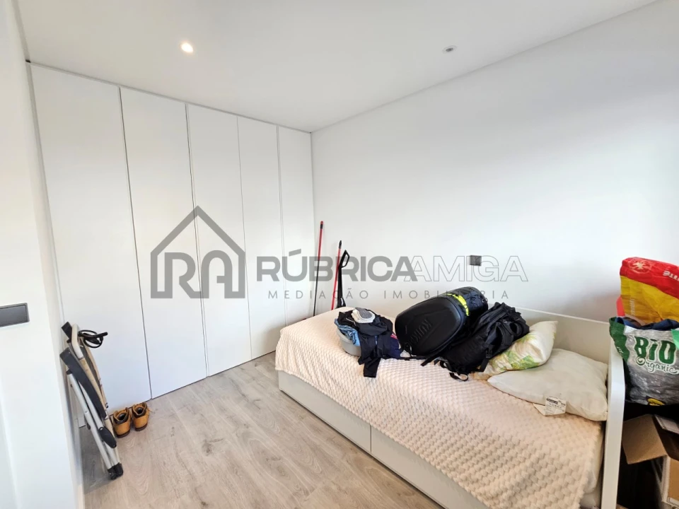 Apartamento T2 para Venda em Quarteira Foto 7
