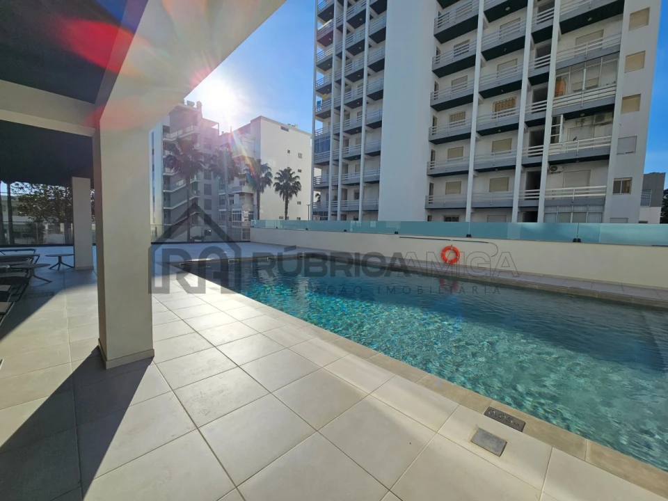 Apartamento T2 para Venda em Quarteira Foto 14