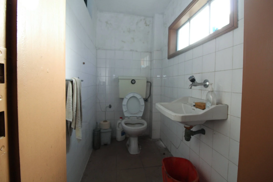 Armazém para Venda em Matosinhos e Leça da Palmeira Foto 14