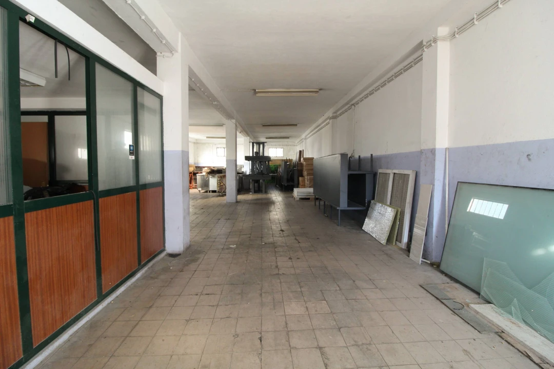 Armazém para Venda em Matosinhos e Leça da Palmeira Foto 7